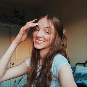 Meet your Posher, Ashlyn